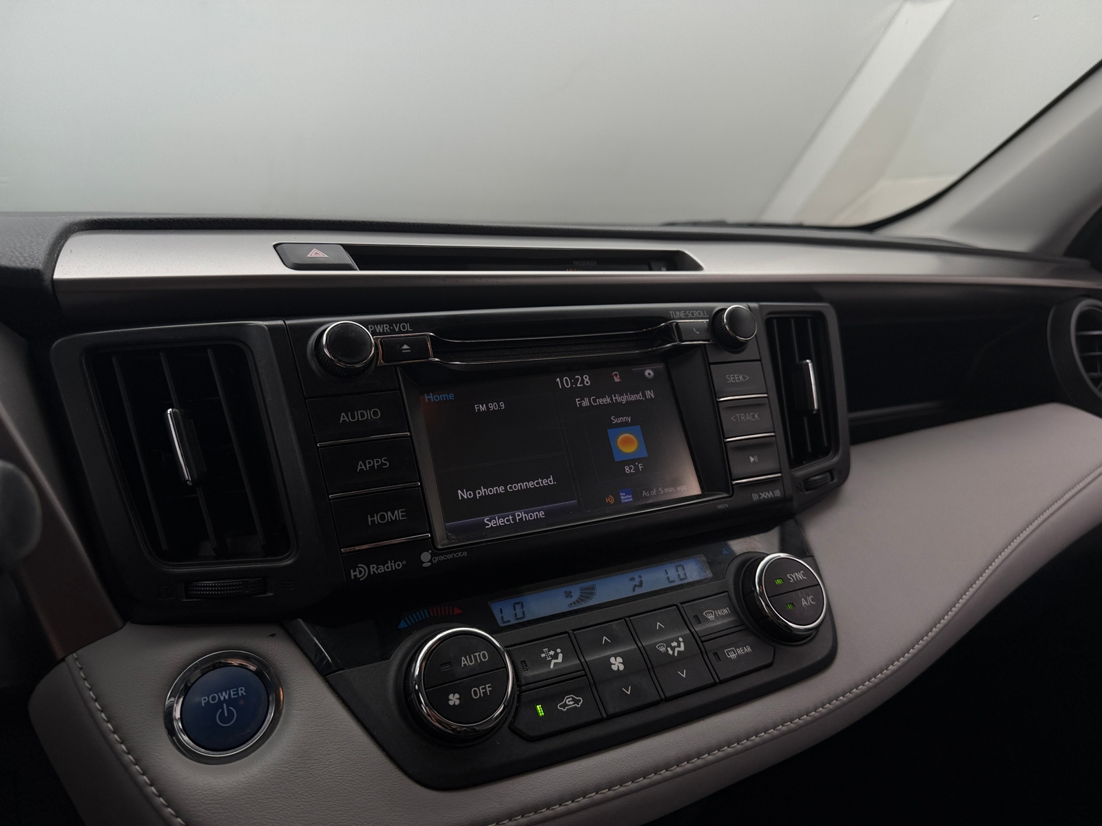 Thumbnail: 2016 Toyota RAV4 - 4