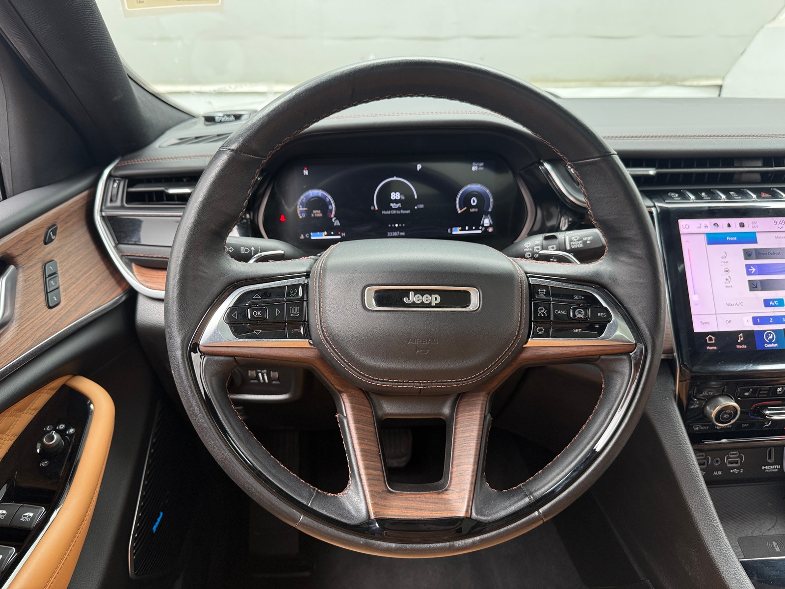 Thumbnail: 2022 Jeep Grand Cherokee - 4