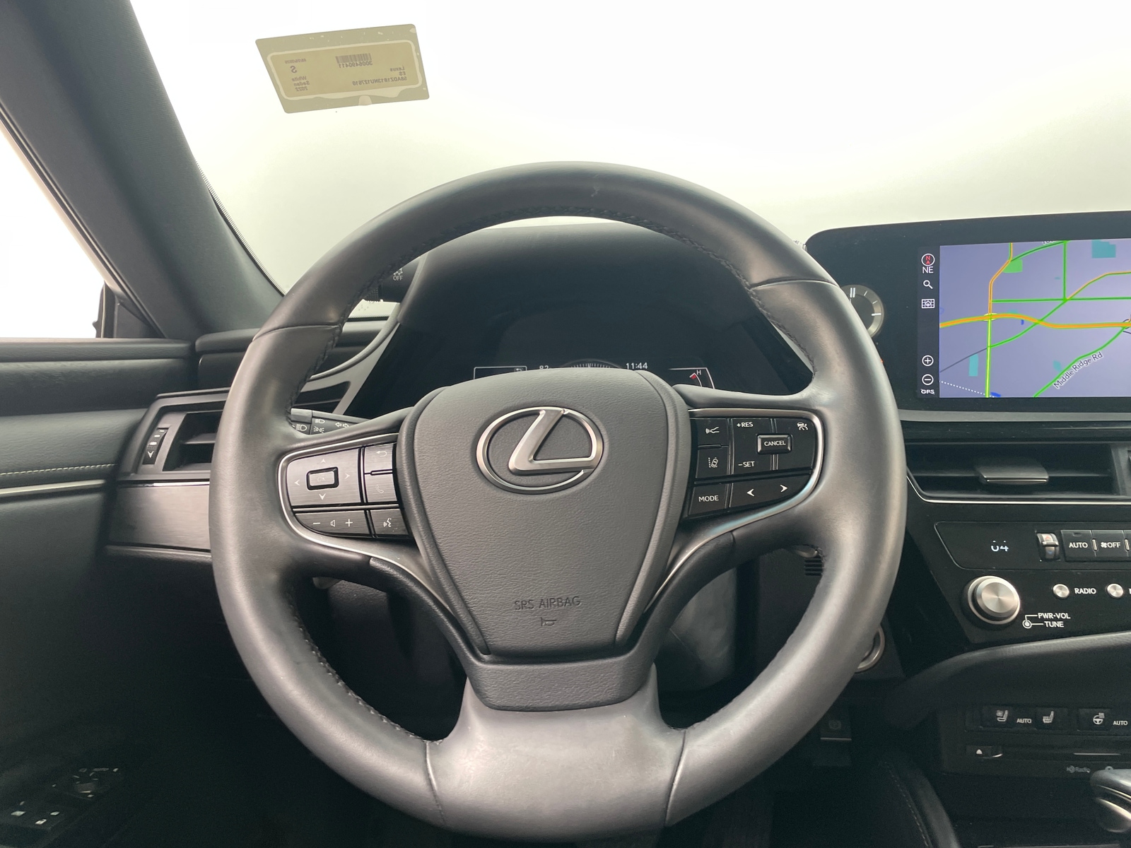 Thumbnail: 2022 Lexus ES - 4