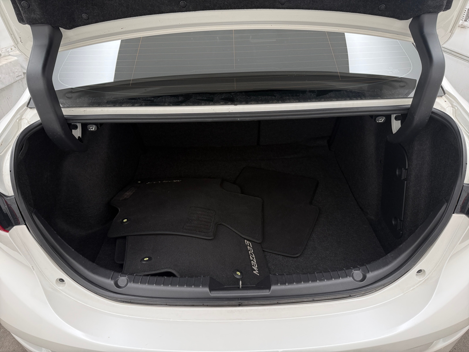 Thumbnail: 2018 Mazda Mazda3 - 6