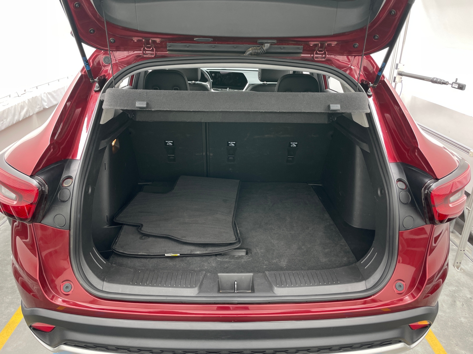 Thumbnail: 2025 Chevrolet Trax - 6