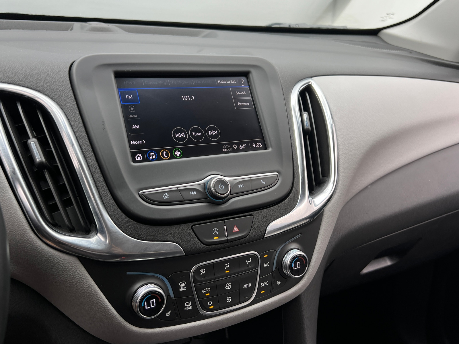 Thumbnail: 2023 Chevrolet Equinox - 4