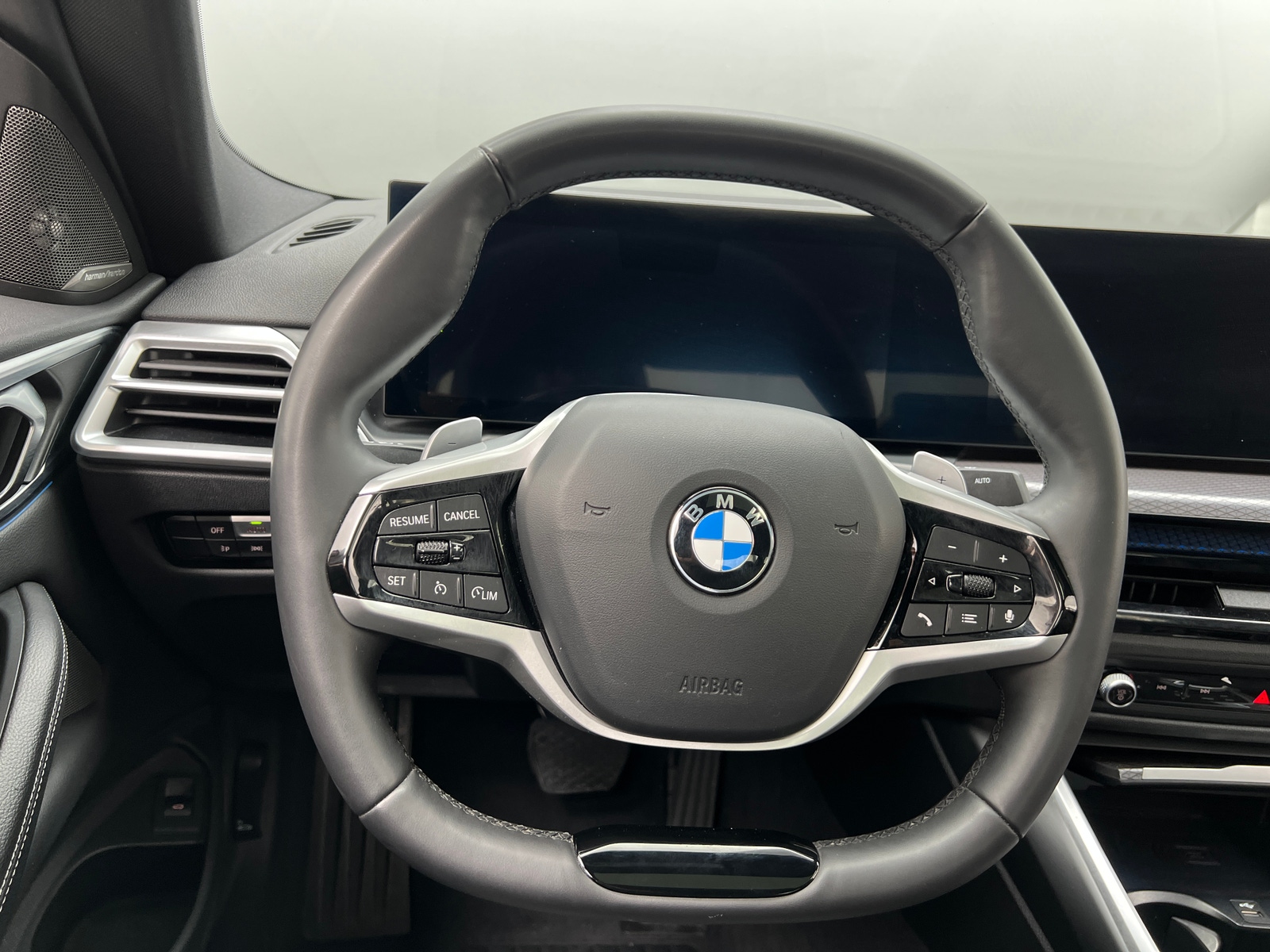 Thumbnail: 2026 BMW 4 Series - 4