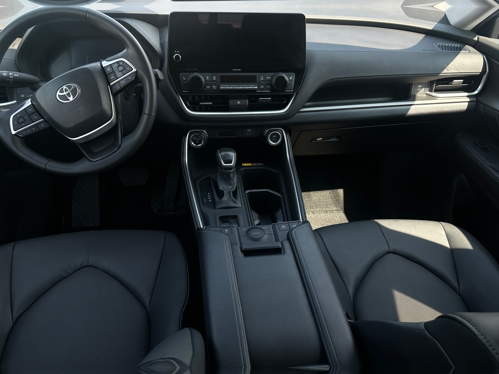 Thumbnail: 2025 Toyota Grand Highlander - 2