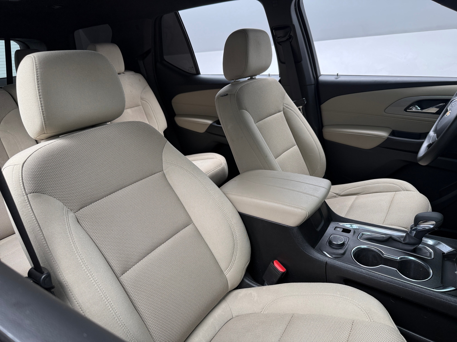 Thumbnail: 2023 Chevrolet Traverse - 2