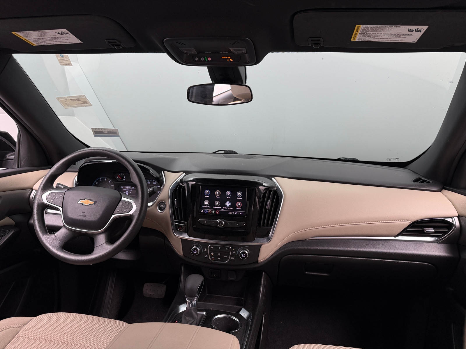 Thumbnail: 2023 Chevrolet Traverse - 3