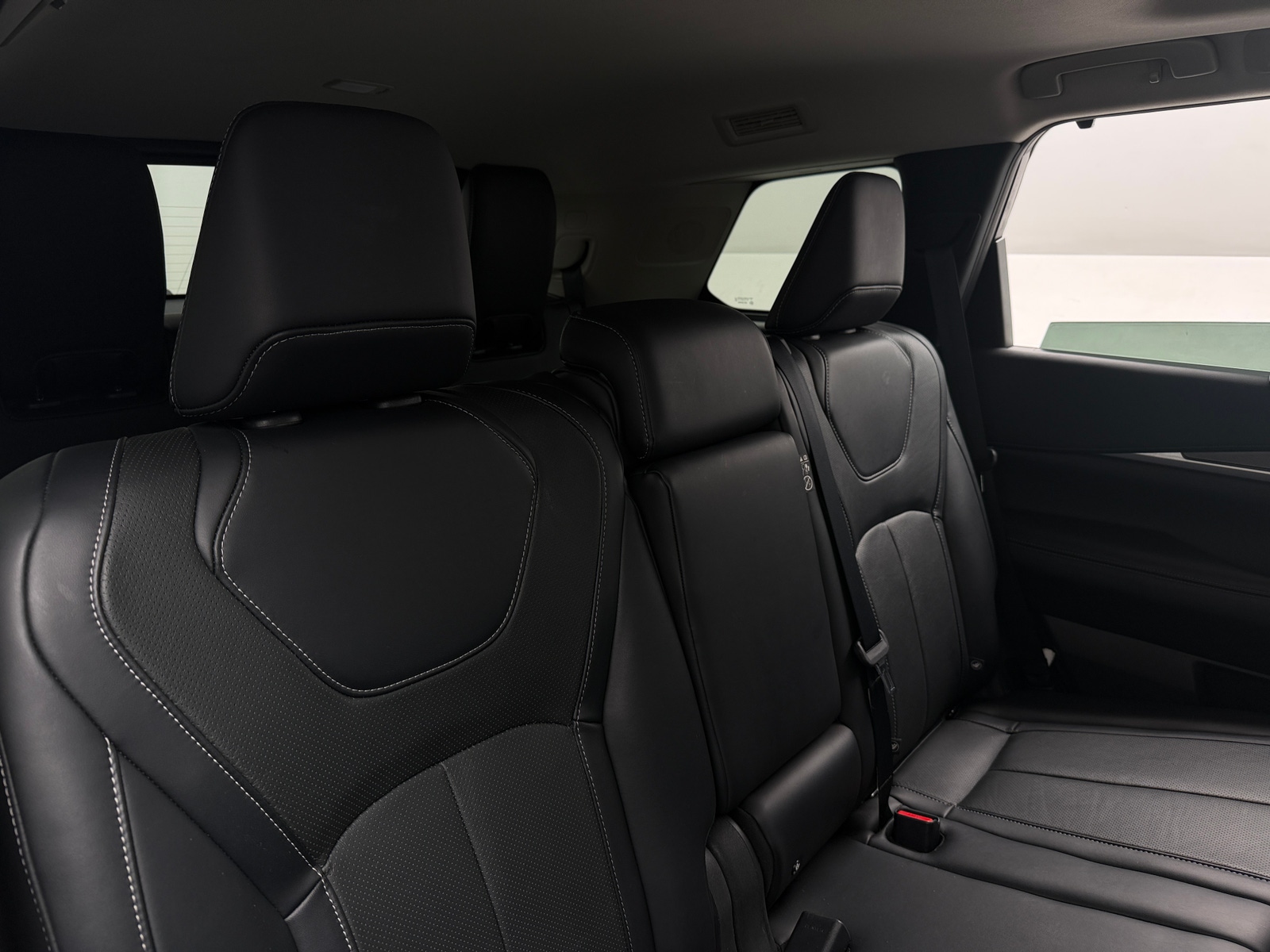 Thumbnail: 2023 INFINITI QX60 - 5