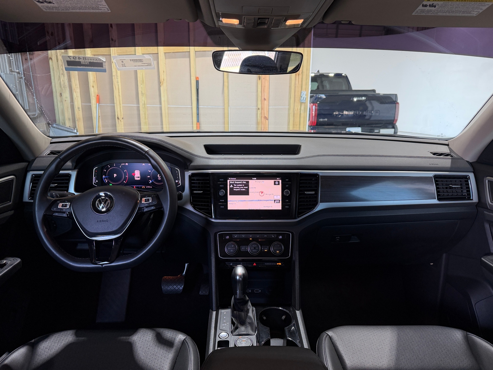 Thumbnail: 2019 Volkswagen Atlas - 3