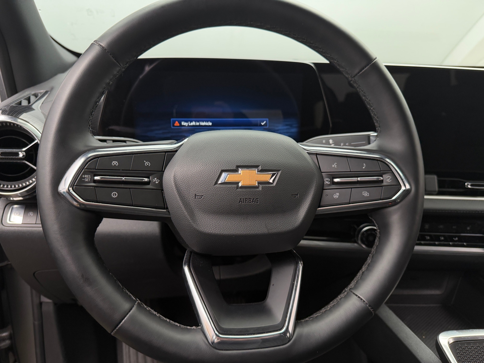 Thumbnail: 2026 Chevrolet Equinox - 5