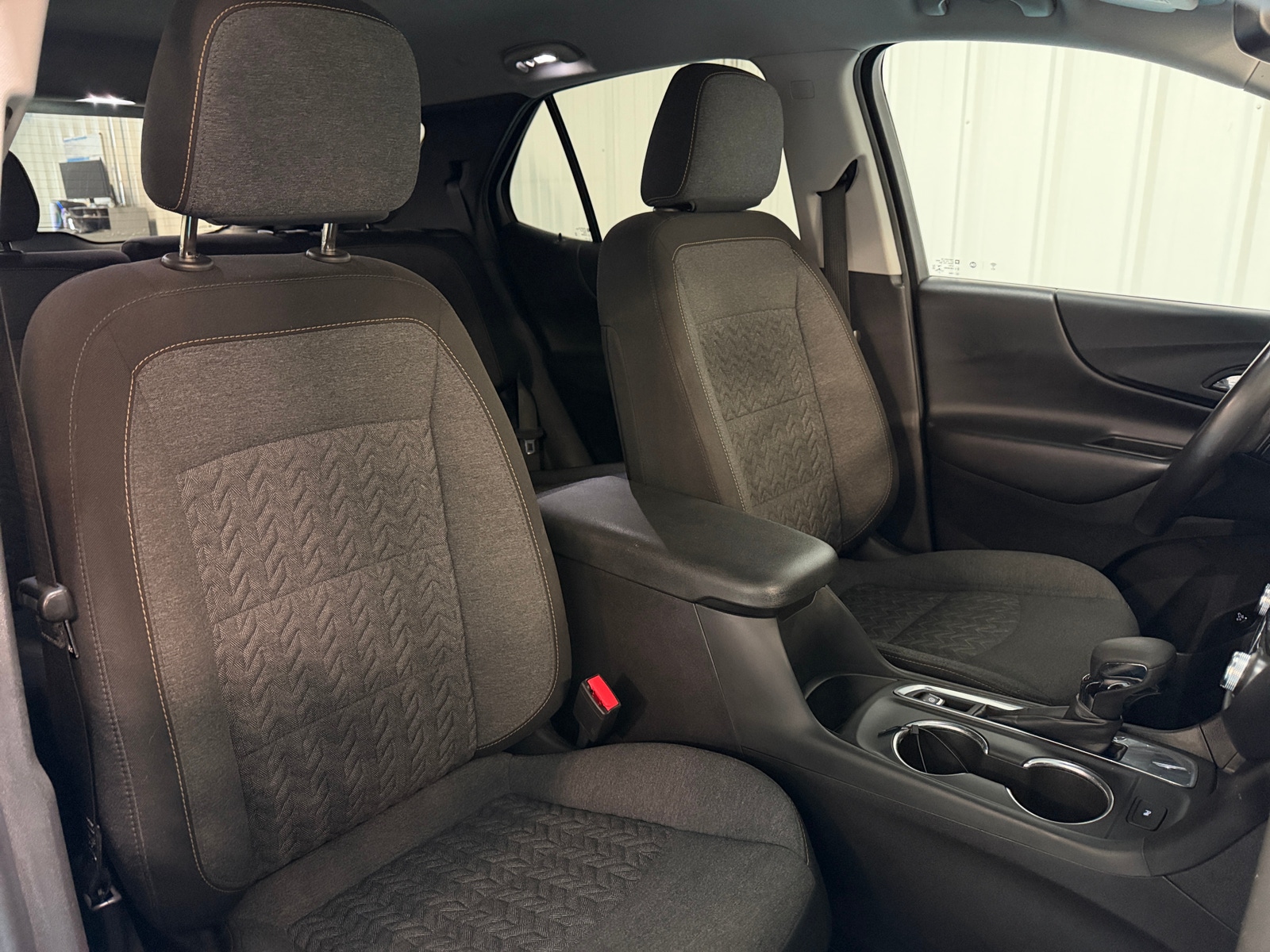 Thumbnail: 2022 Chevrolet Equinox - 2