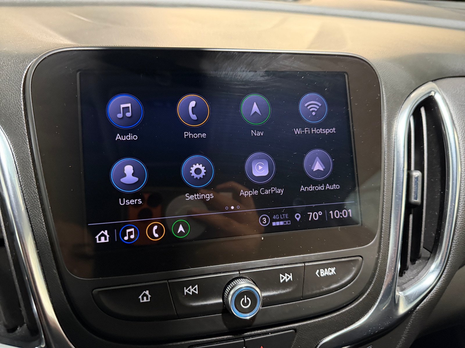 Thumbnail: 2022 Chevrolet Equinox - 4