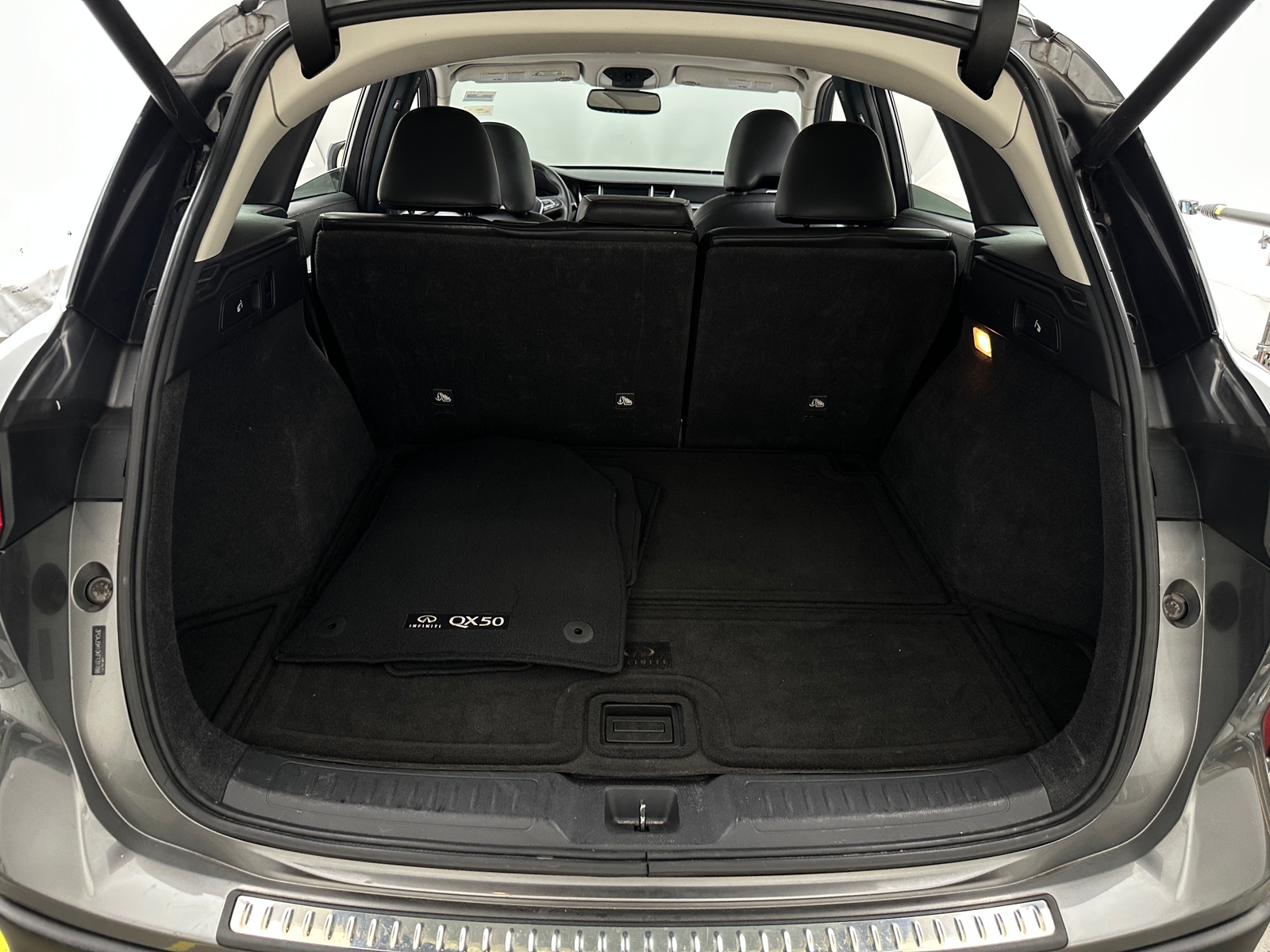 Thumbnail: 2019 INFINITI QX50 - 6
