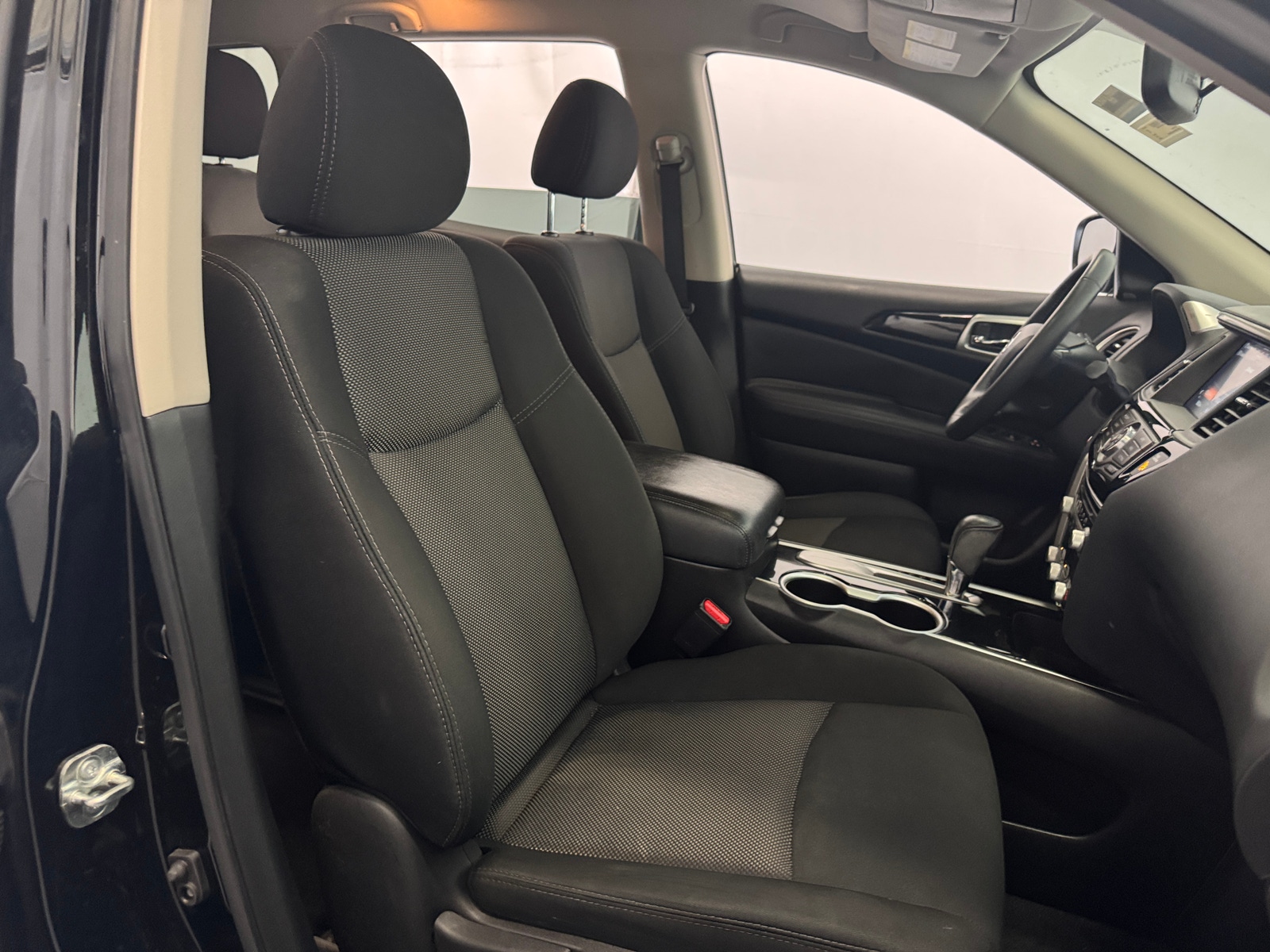 Thumbnail: 2020 Nissan Pathfinder - 2