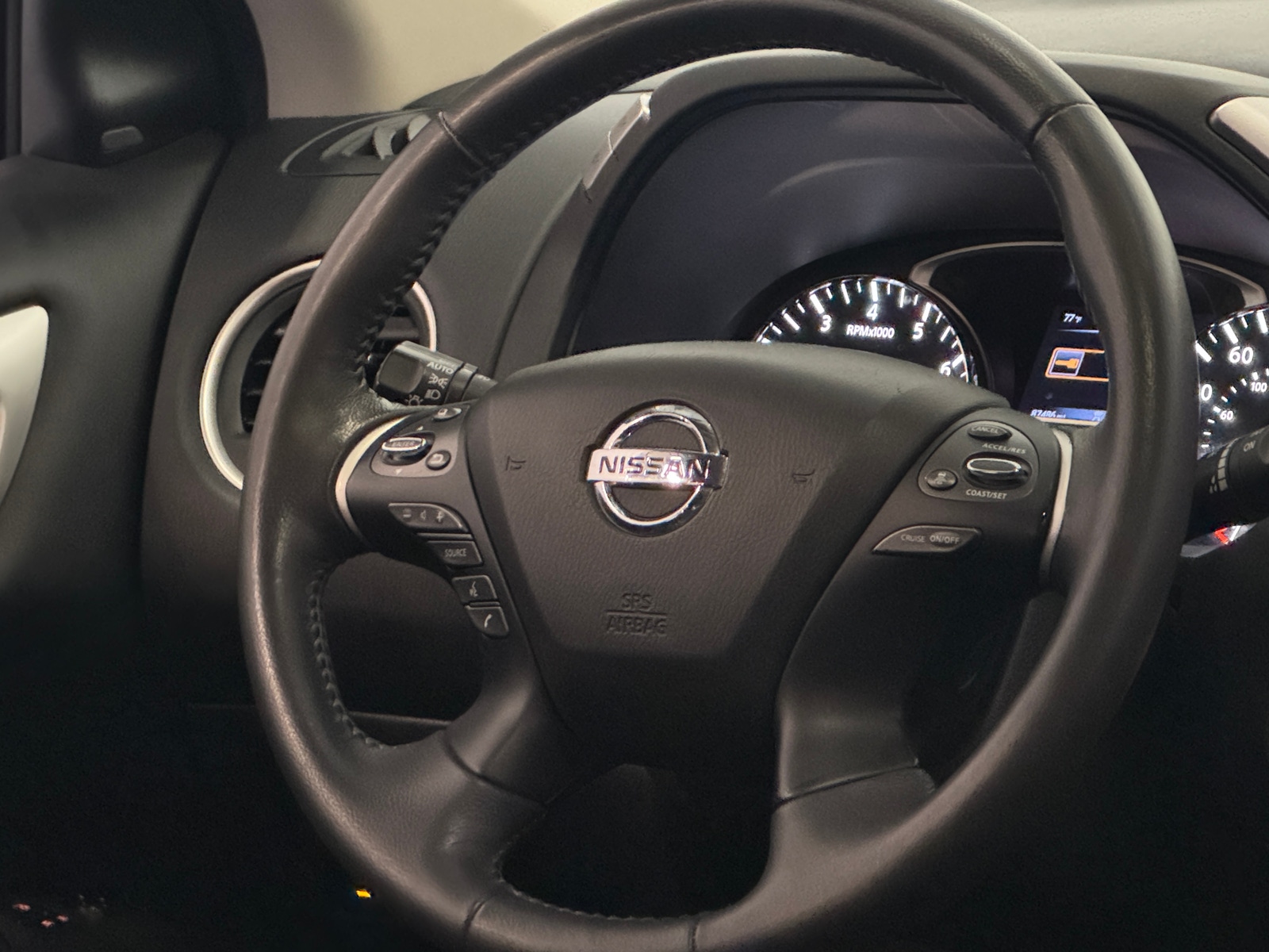 Thumbnail: 2020 Nissan Pathfinder - 5