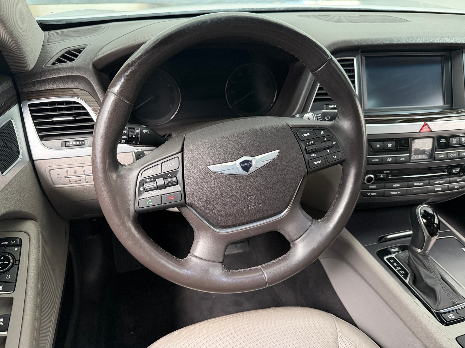 Thumbnail: 2016 Hyundai Genesis - 4