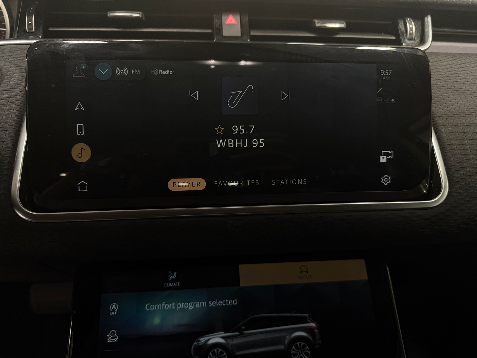 Thumbnail: 2021 Land Rover Range Rover Evoque - 3