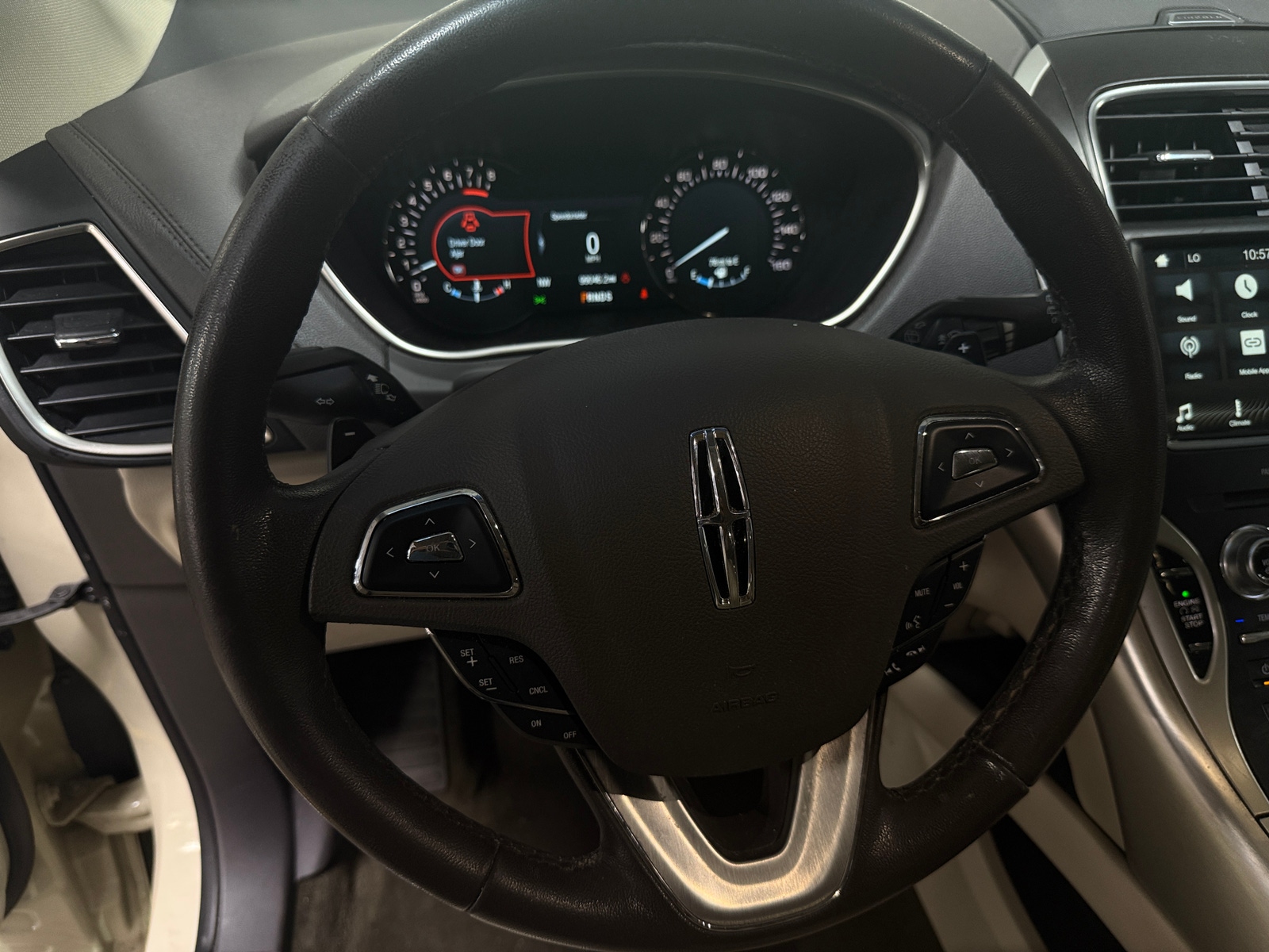 Thumbnail: 2018 Lincoln MKX - 4