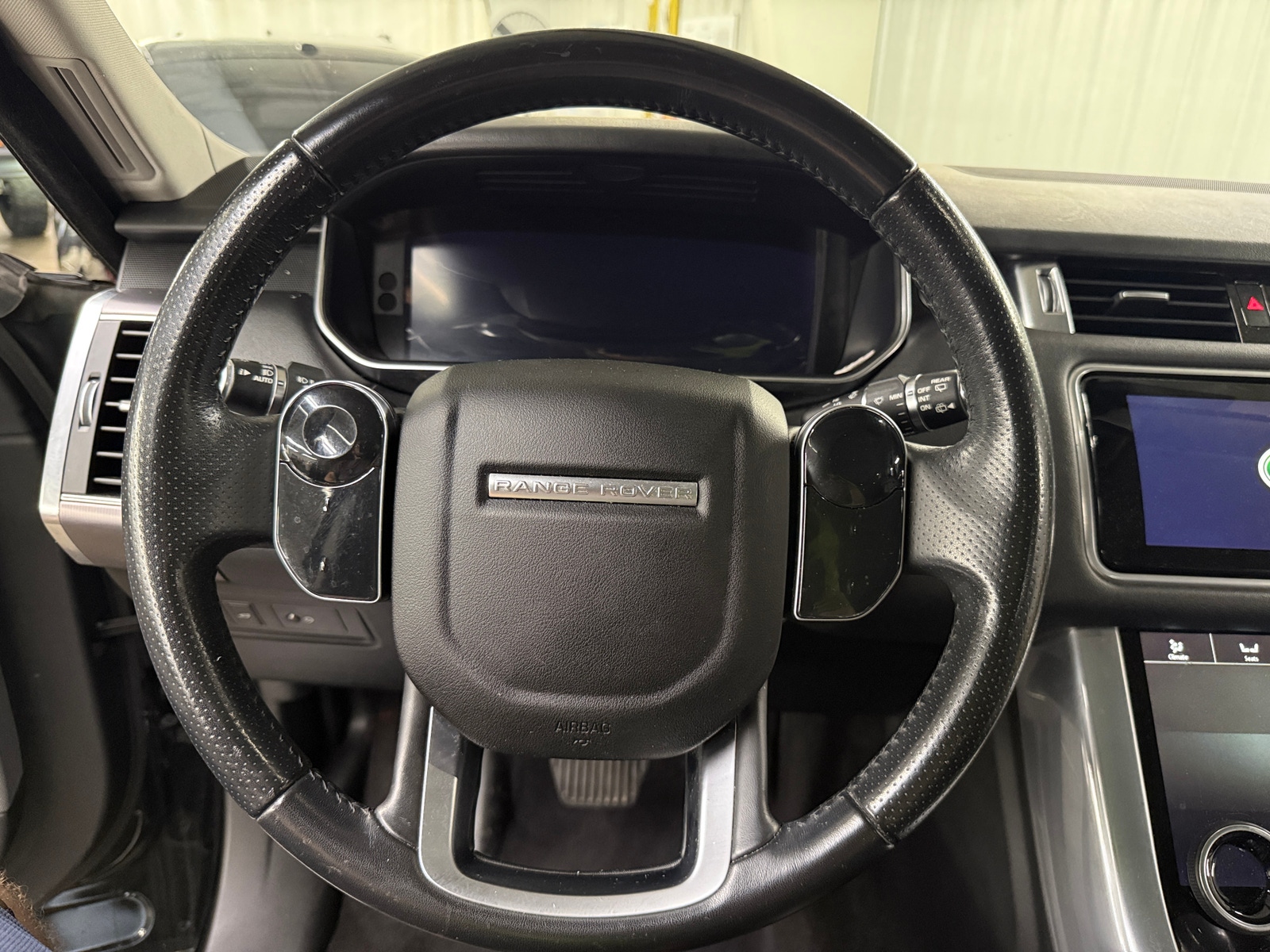 Thumbnail: 2019 Land Rover Range Rover Sport - 4