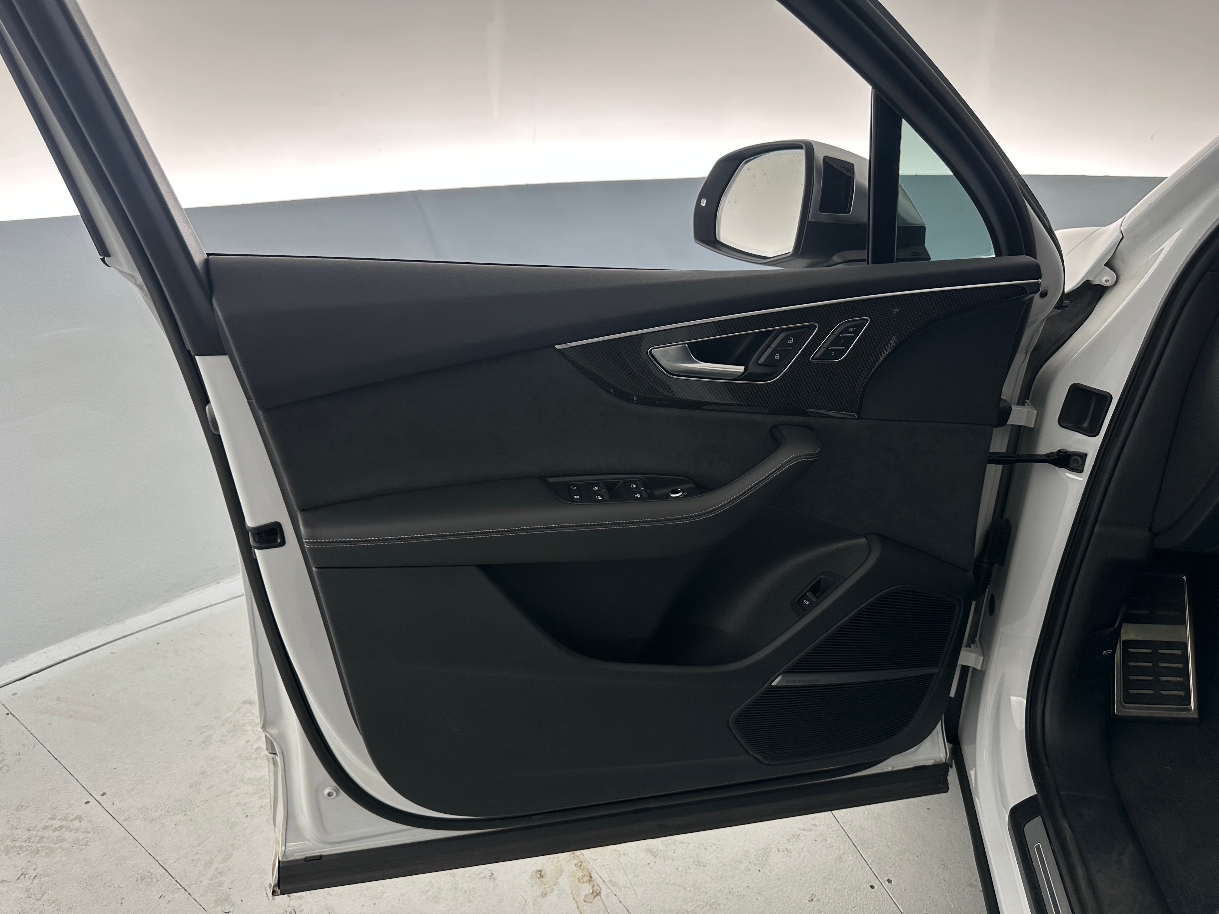 2023 Audi SQ7
