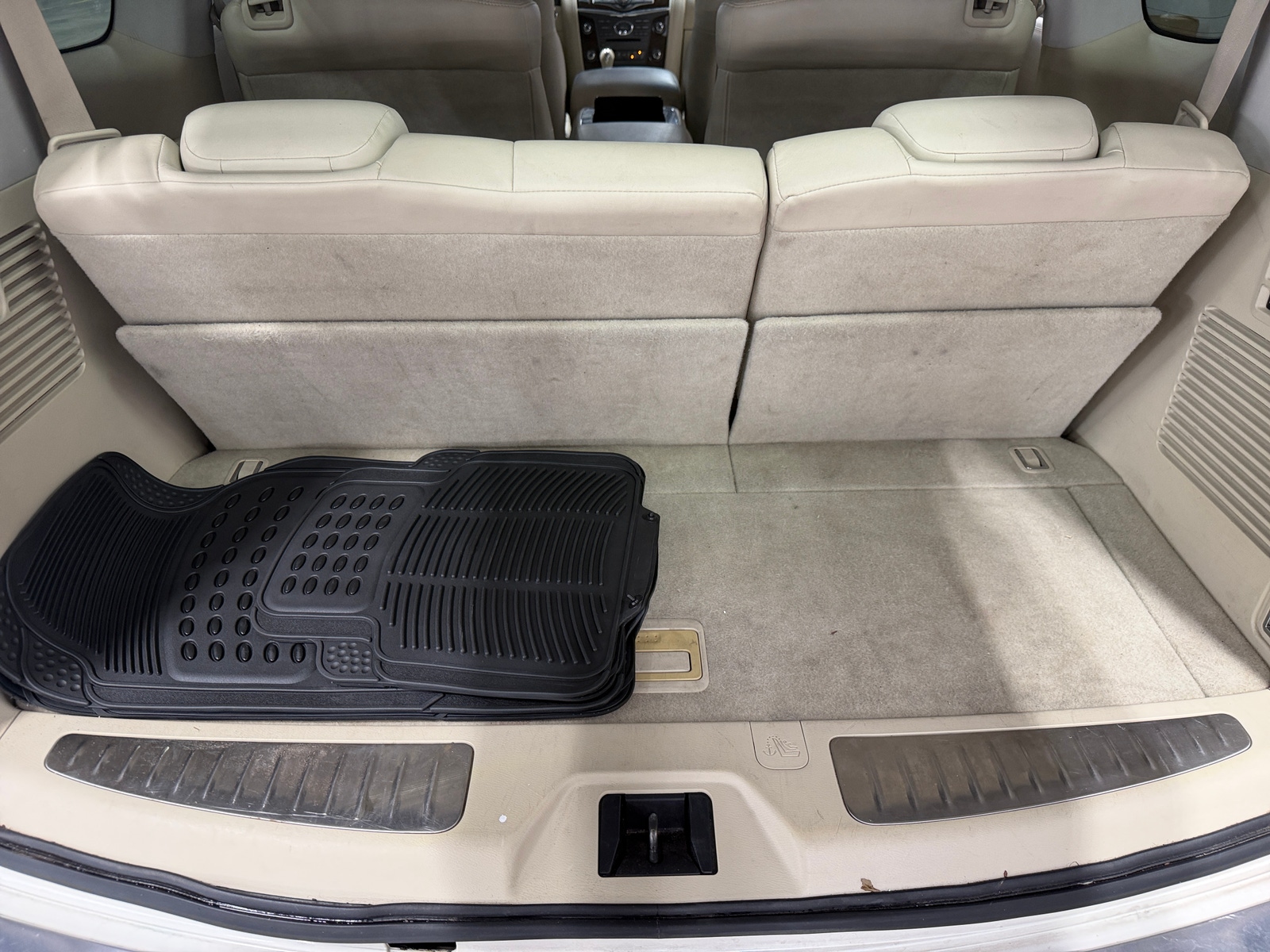 Thumbnail: 2015 INFINITI QX80 - 6