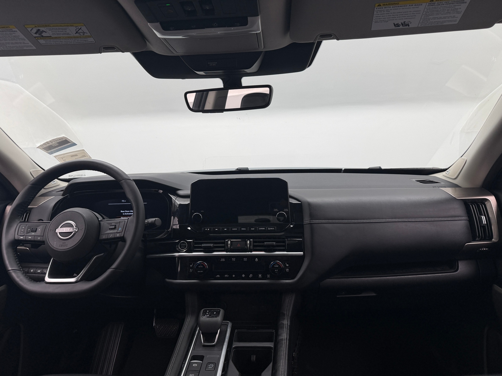 Thumbnail: 2024 Nissan Pathfinder - 2
