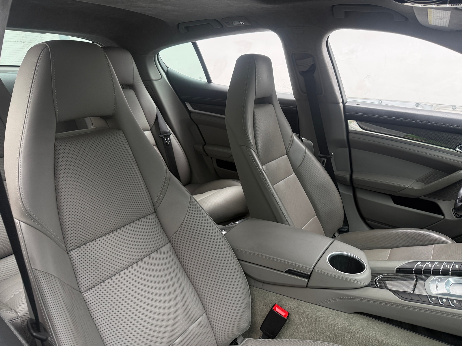 Thumbnail: 2013 Porsche Panamera - 2