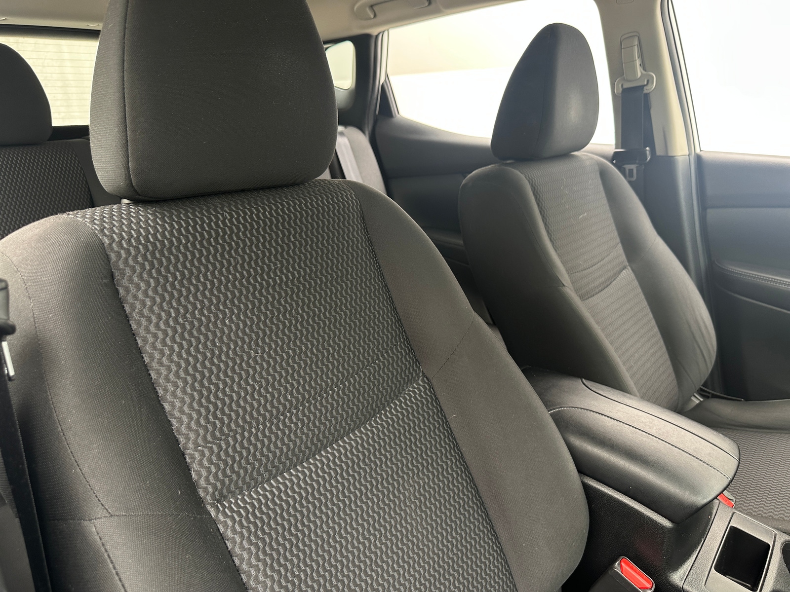 Thumbnail: 2018 Nissan Rogue Sport - 2
