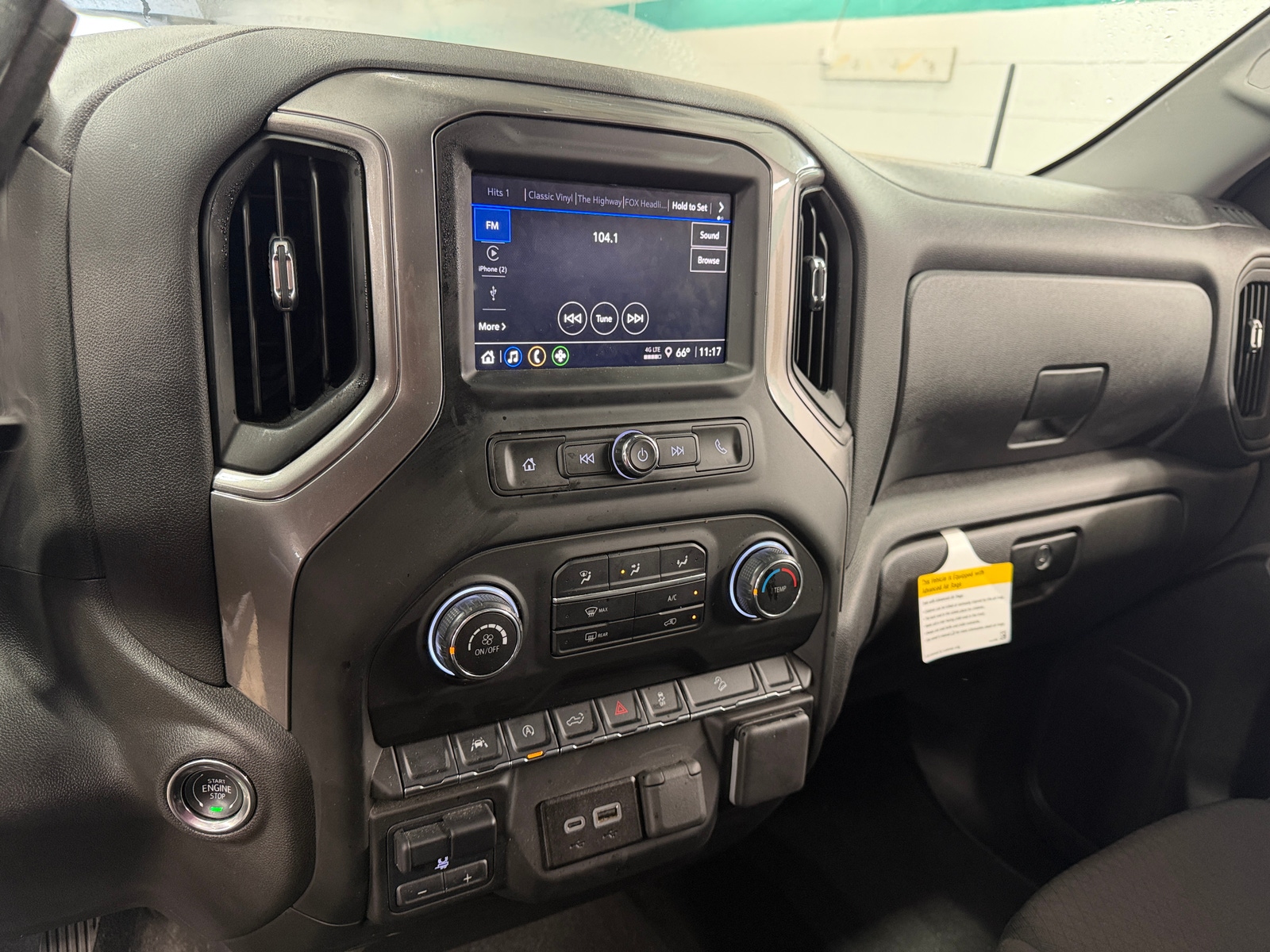 Thumbnail: 2025 Chevrolet Silverado 1500 - 4
