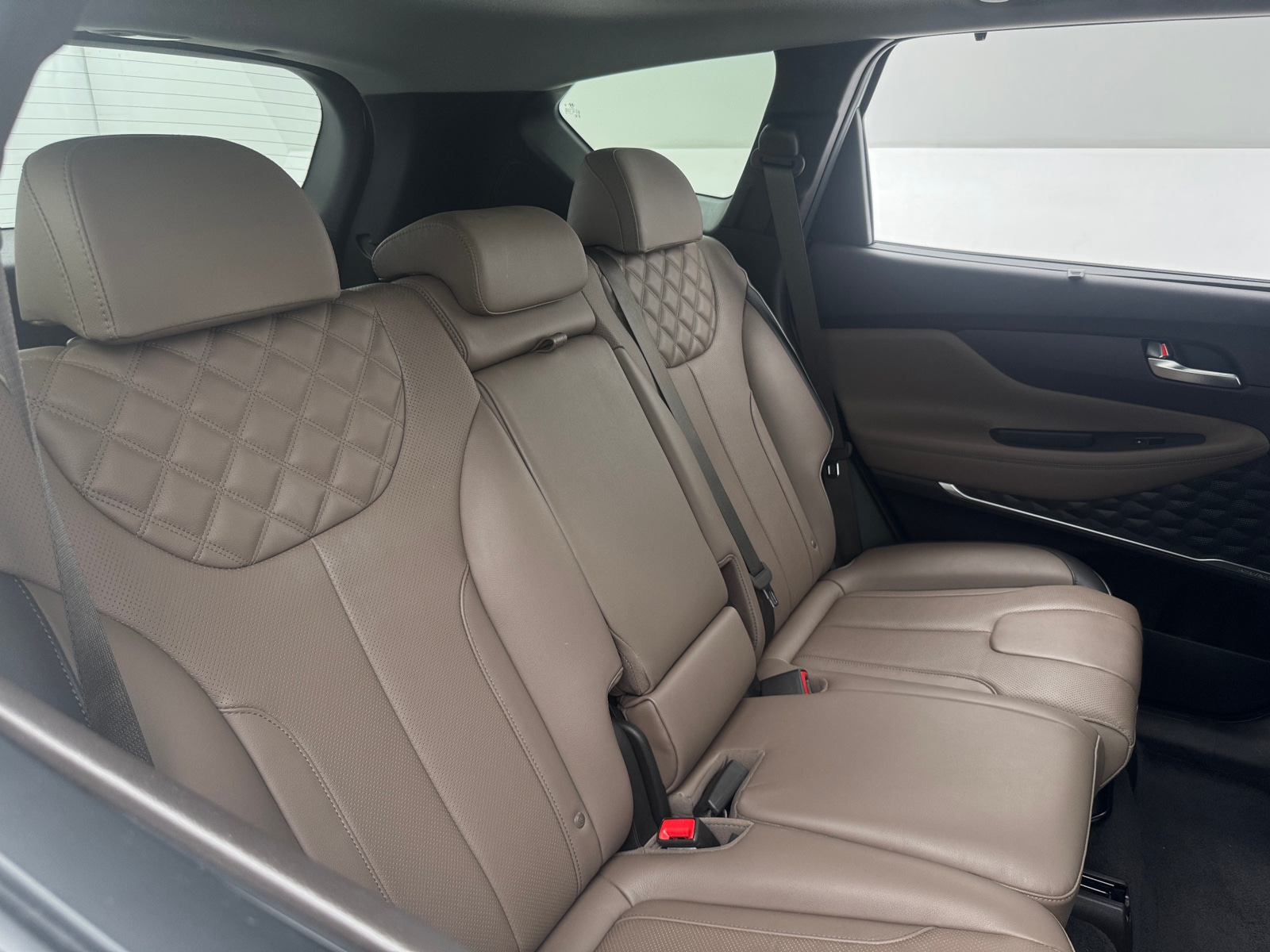 Thumbnail: 2022 Hyundai Santa Fe - 5