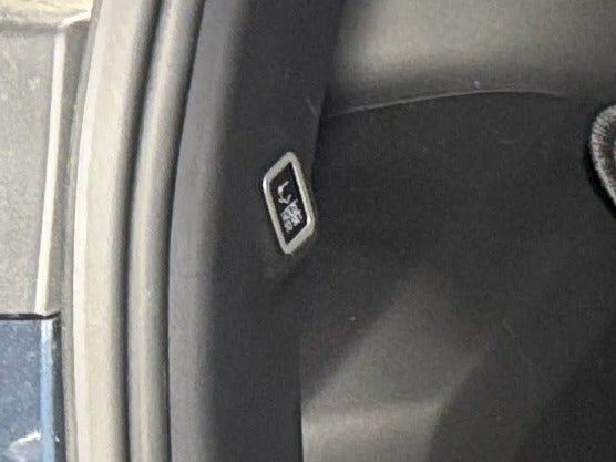 Used 2025 Jeep Wagoneer S Launch Edition with VIN 3C4RJNAK4ST626254 for sale in Auburn, WA