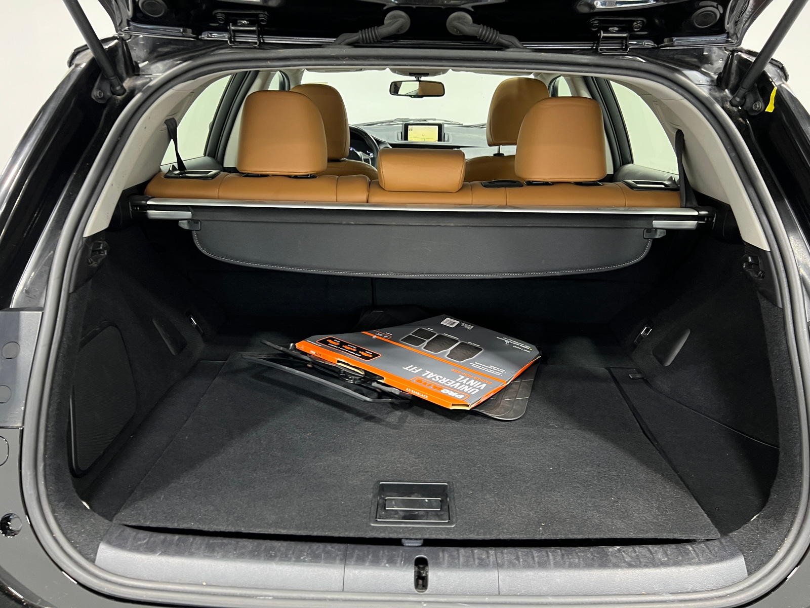 Thumbnail: 2011 Lexus CT - 6
