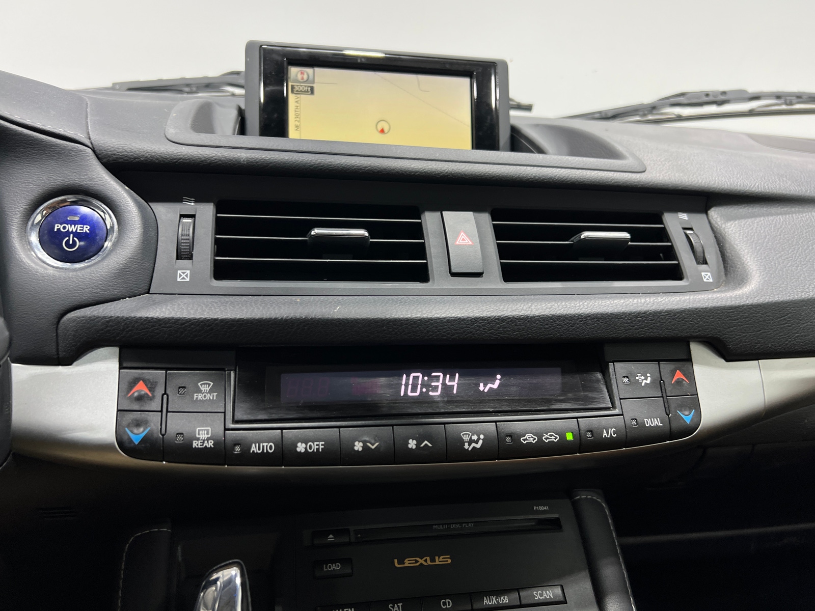 Thumbnail: 2011 Lexus CT - 3