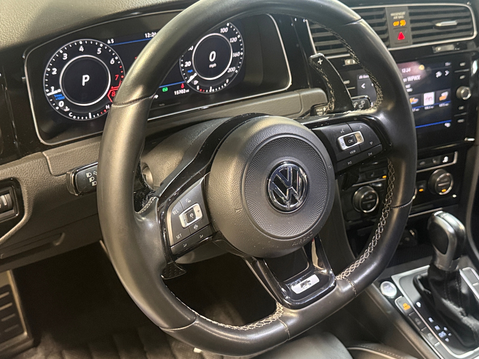 Thumbnail: 2019 Volkswagen Golf - 4