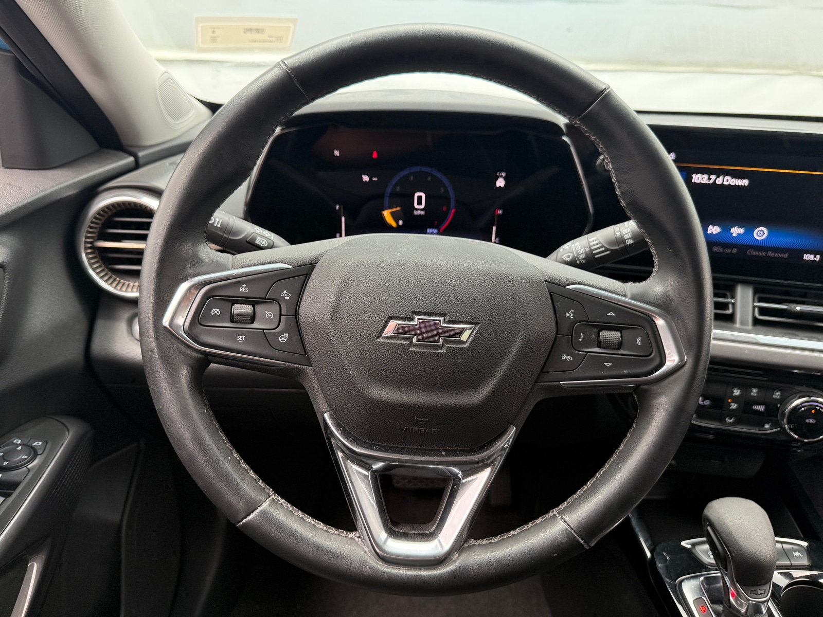 Thumbnail: 2025 Chevrolet Trax - 4