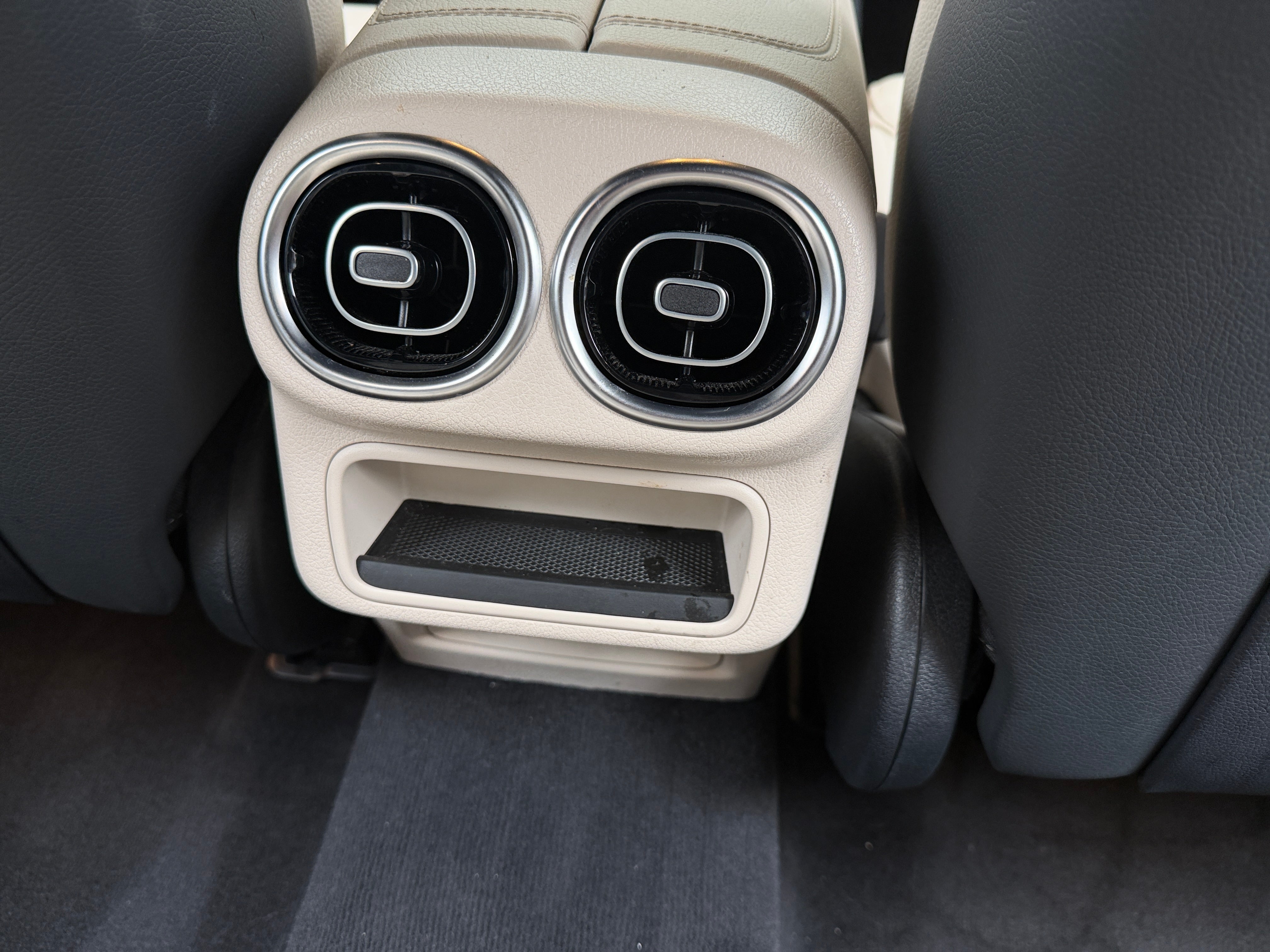 2024 Mercedes-Benz GLC
