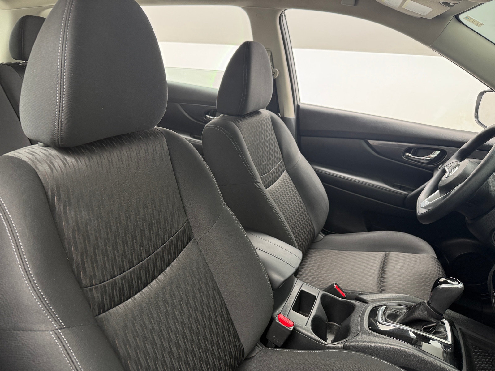 Thumbnail: 2017 Nissan Rogue - 2