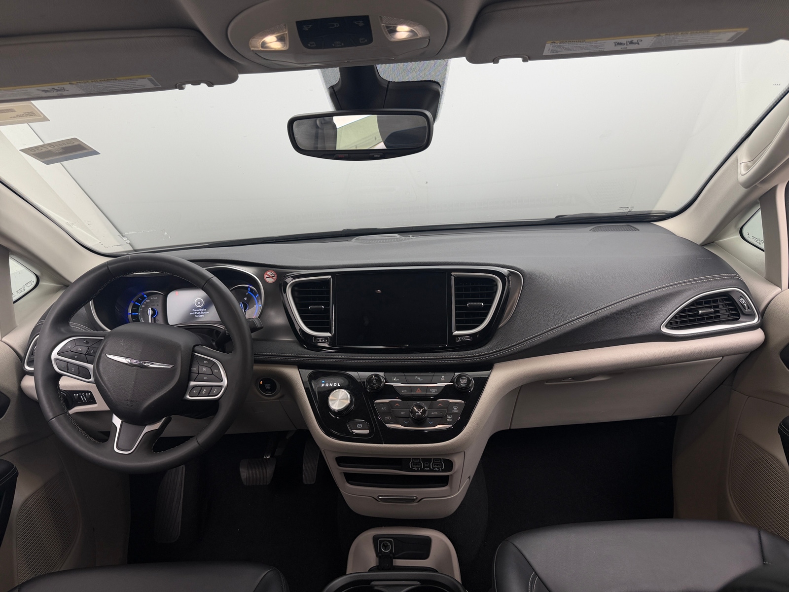 Thumbnail: 2024 Chrysler Pacifica - 2