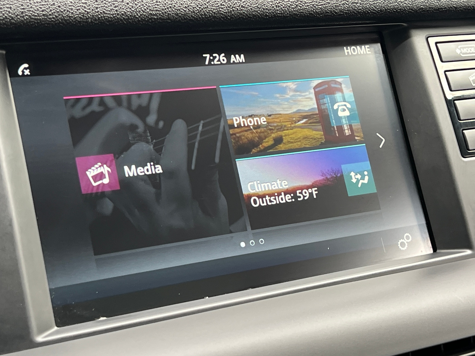 Thumbnail: 2019 Land Rover Discovery Sport - 4