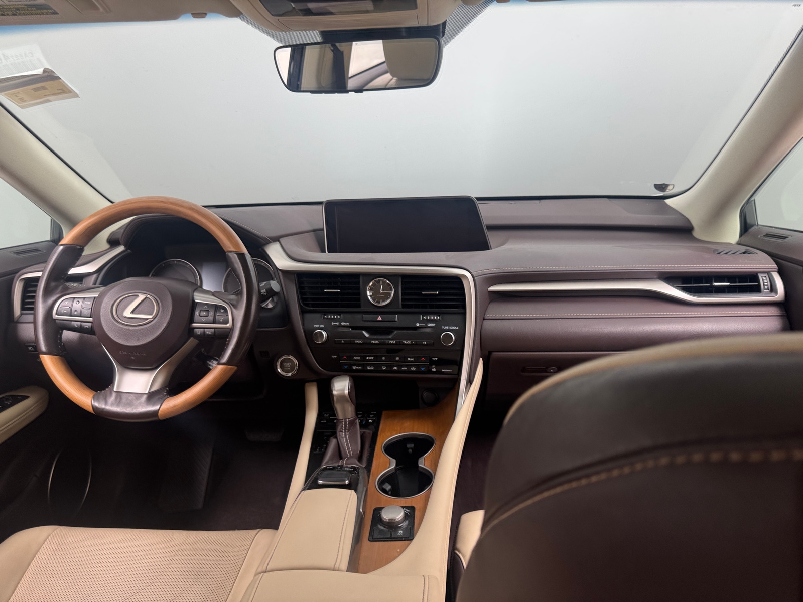Thumbnail: 2019 Lexus RX - 3