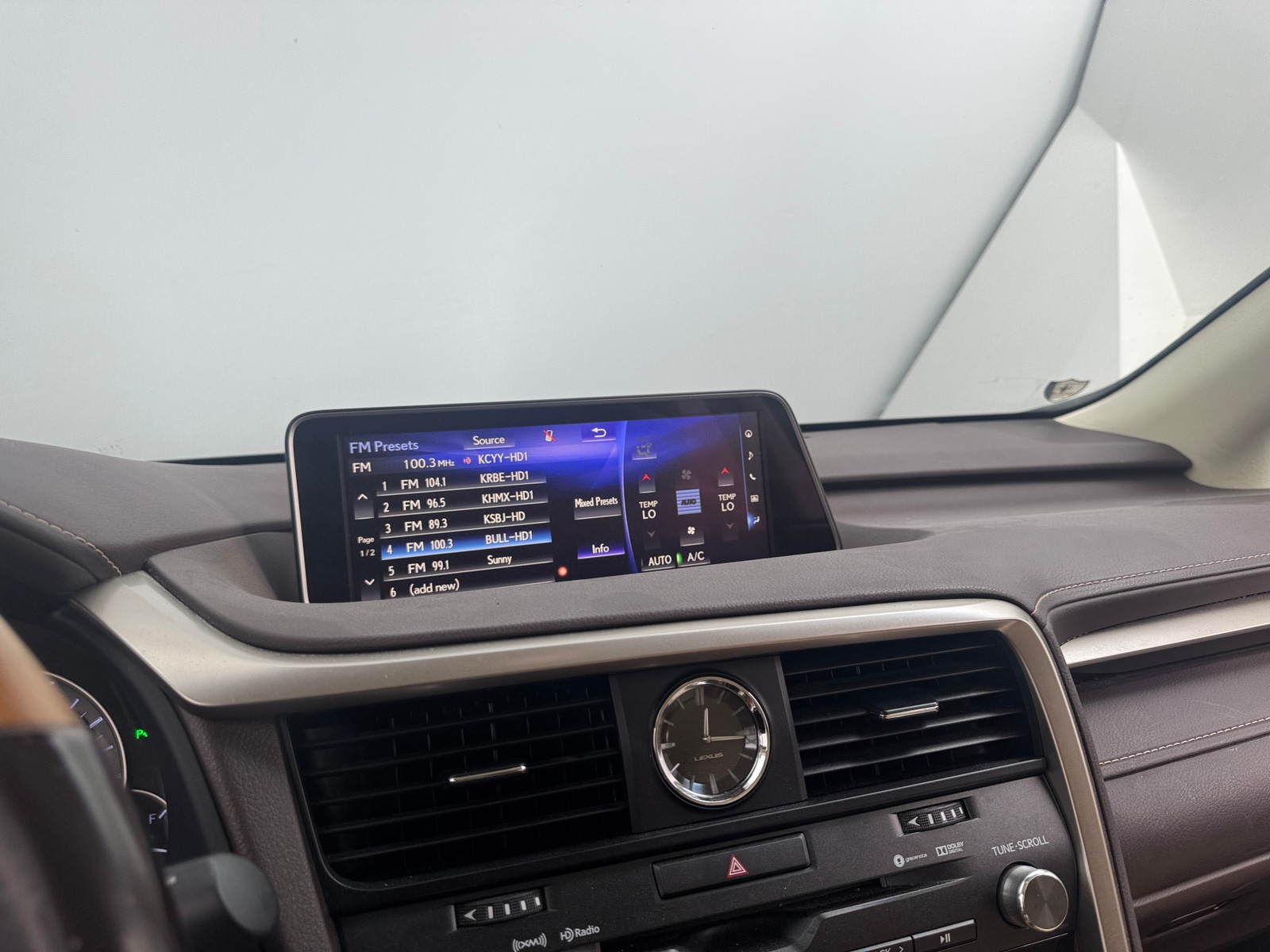 Thumbnail: 2019 Lexus RX - 4