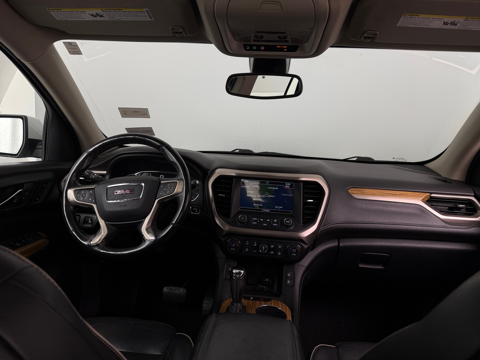 Thumbnail: 2018 GMC Acadia - 2