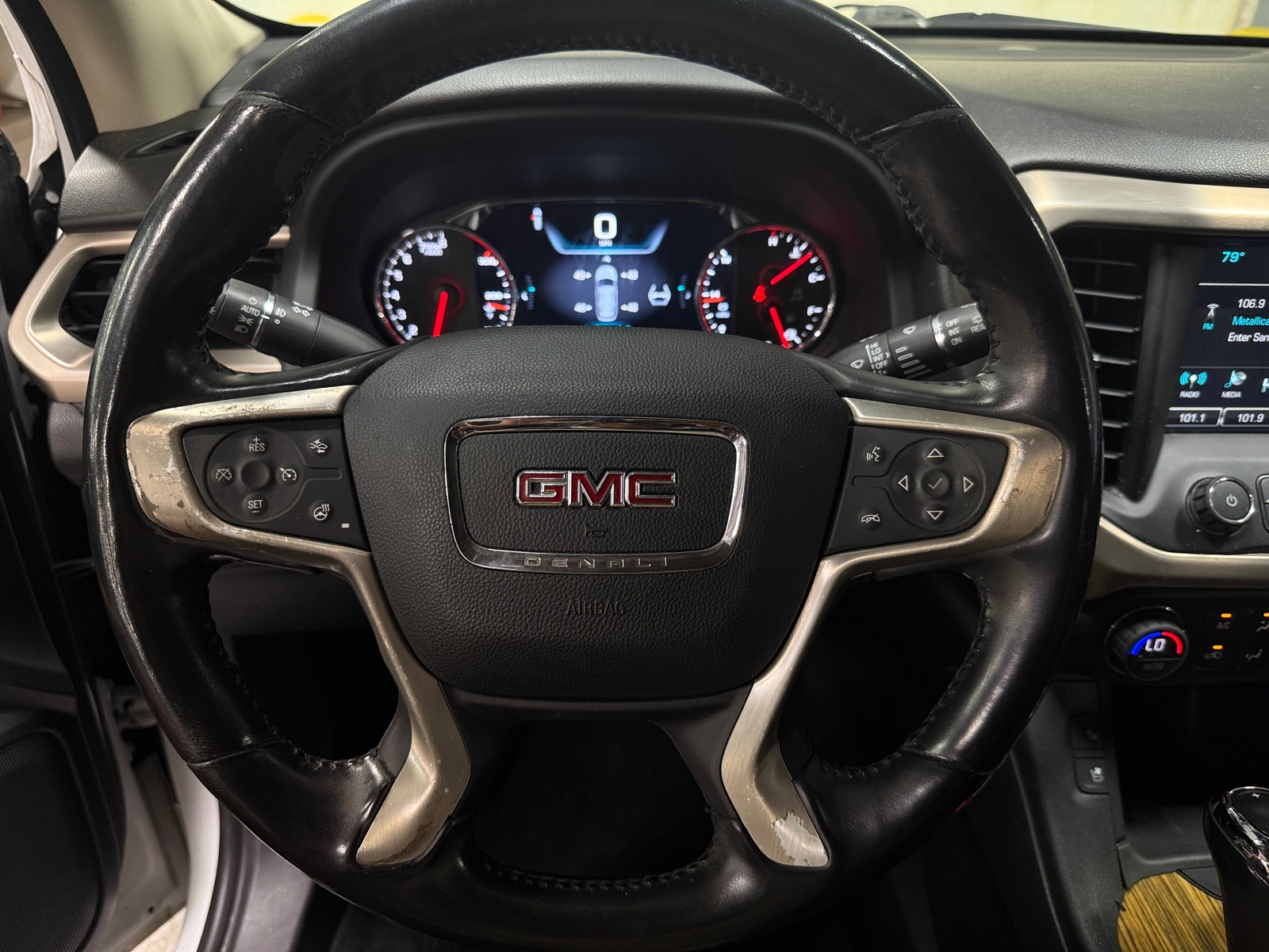 Thumbnail: 2018 GMC Acadia - 4
