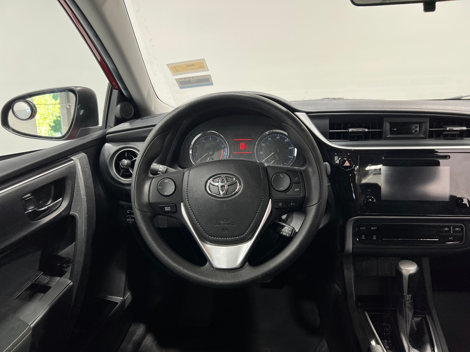 Thumbnail: 2018 Toyota Corolla - 5