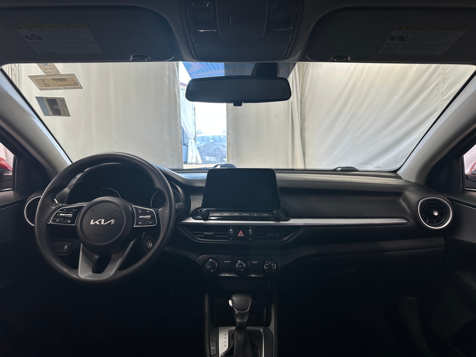 Thumbnail: 2023 Kia Forte - 3