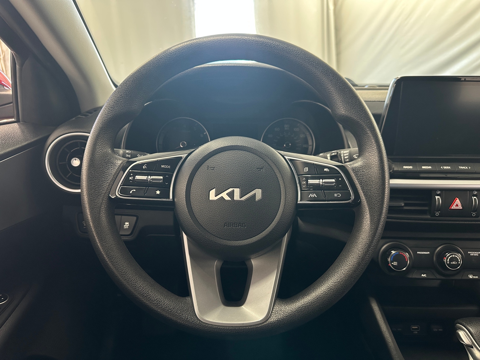 Thumbnail: 2023 Kia Forte - 5