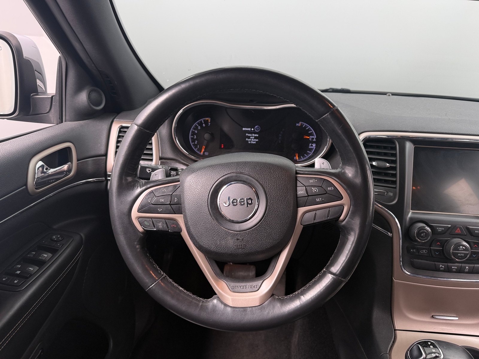 Thumbnail: 2015 Jeep Grand Cherokee - 4