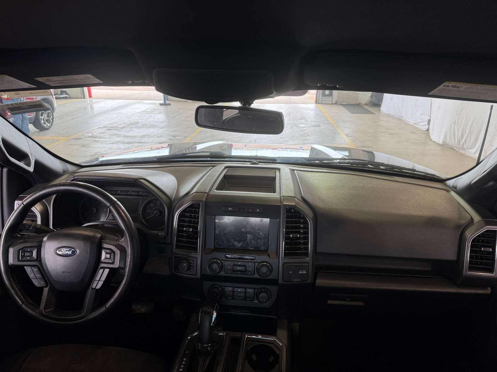 Thumbnail: 2020 Ford Econoline - 3
