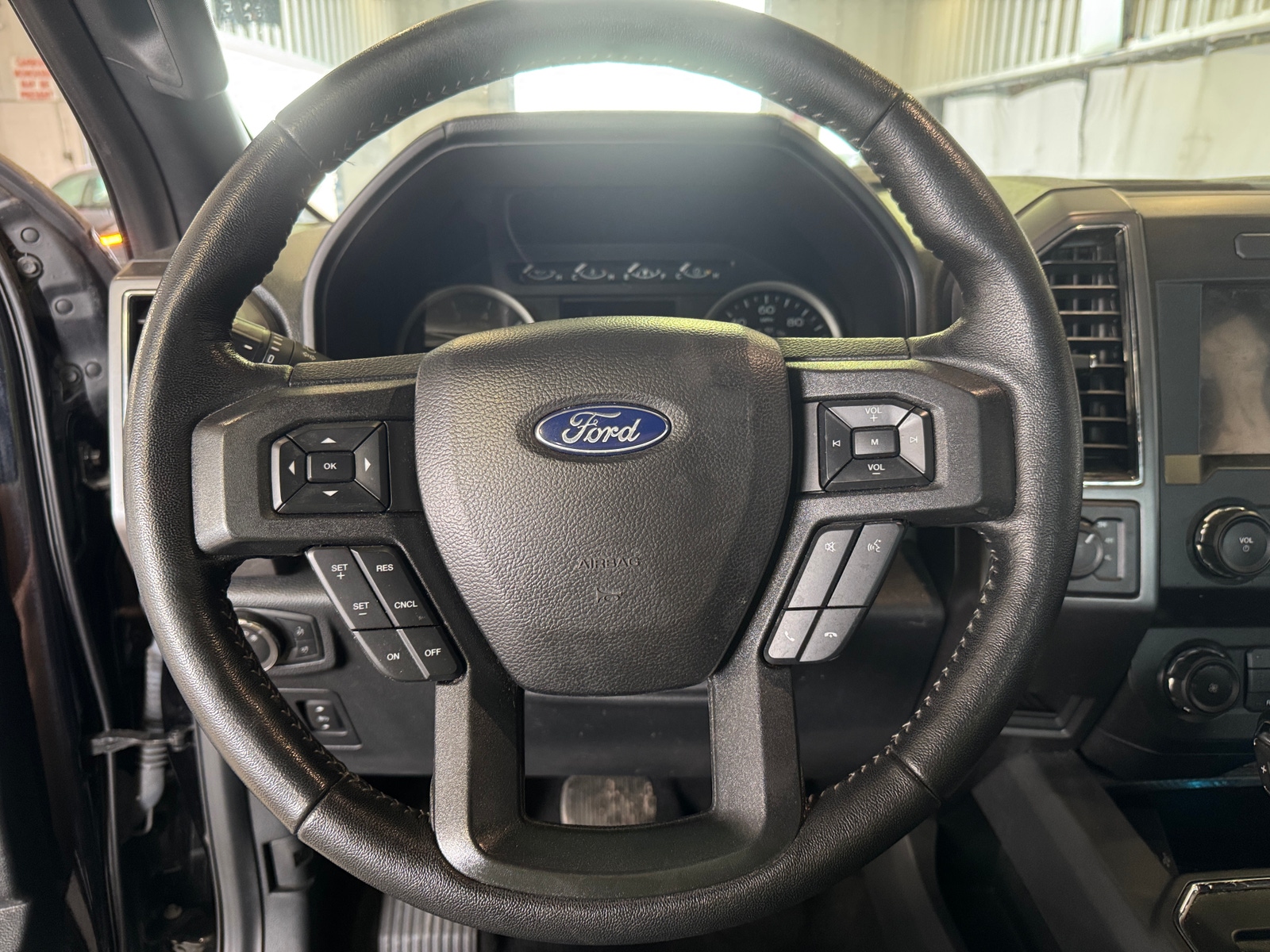 Thumbnail: 2020 Ford Econoline - 5