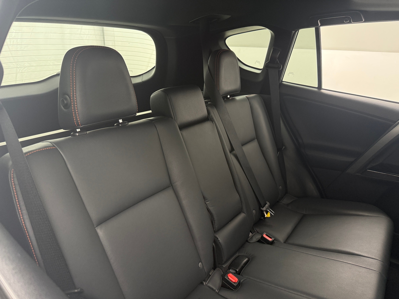 Thumbnail: 2016 Toyota RAV4 - 5