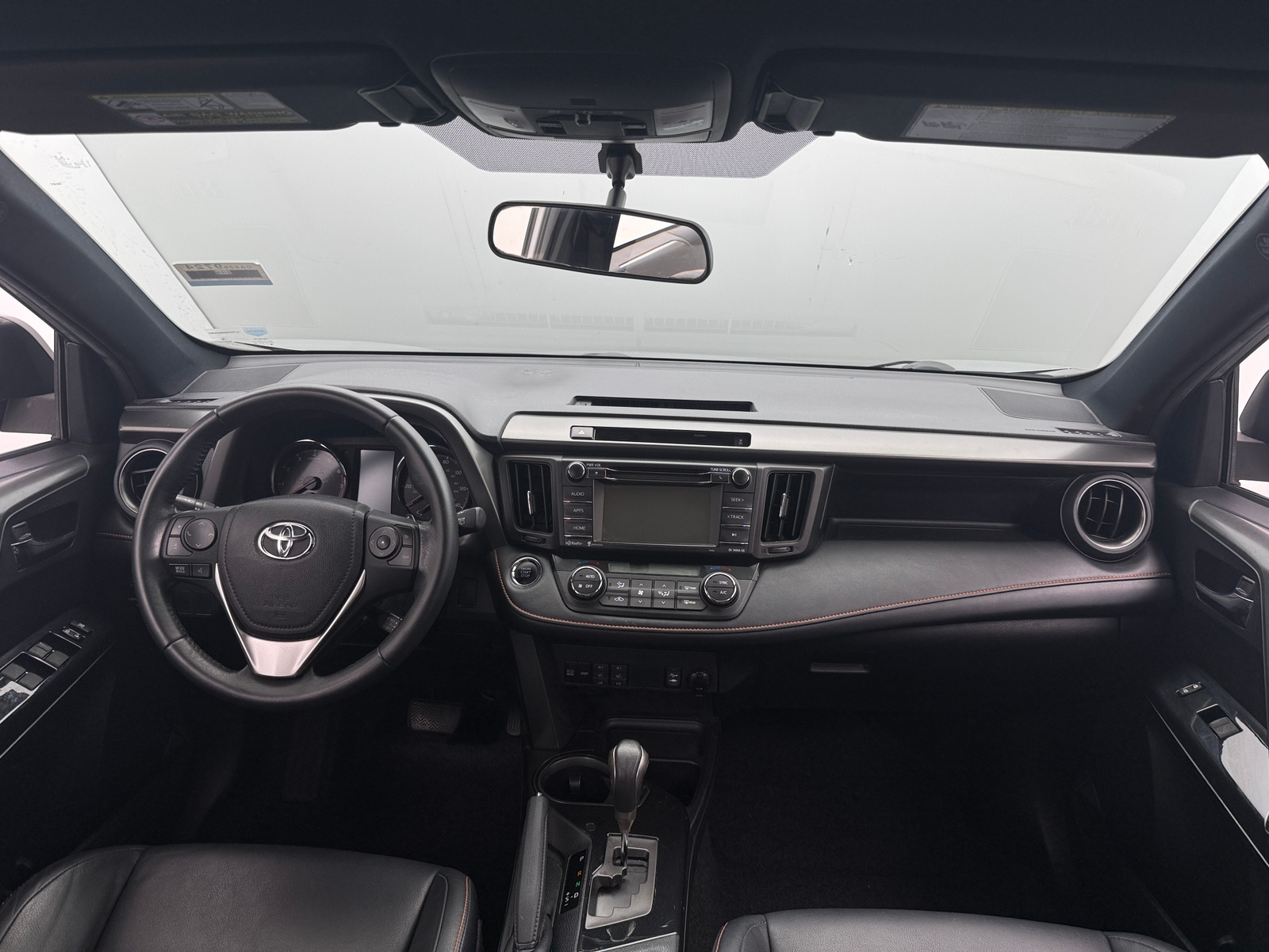 Thumbnail: 2016 Toyota RAV4 - 2